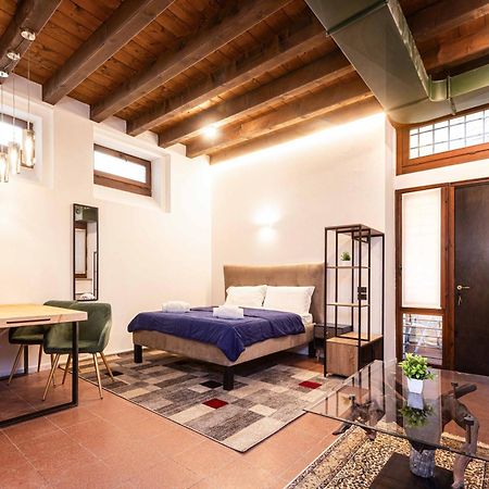Al 18 Verona Rooms Zewnętrze zdjęcie