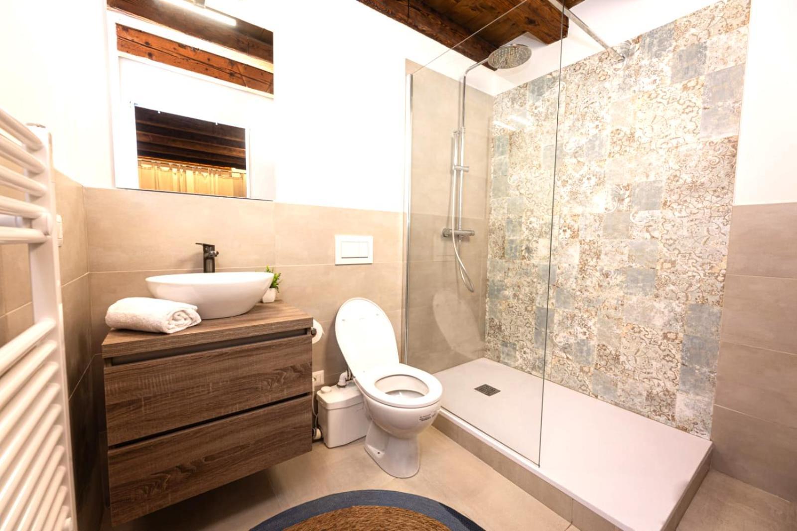 Al 18 Verona Rooms Zewnętrze zdjęcie